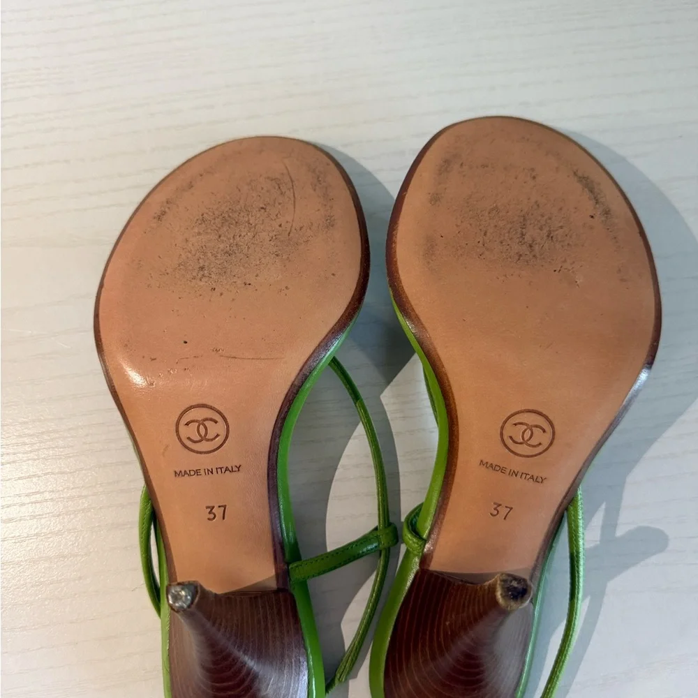 CHANEL women green